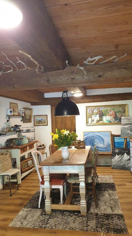 Agréable chambre d'hôtes, au calme, dans la nature Roches Esterno foto