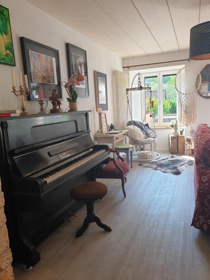 Agréable chambre d'hôtes, au calme, dans la nature Roches Esterno foto